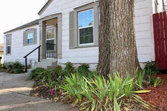 1506 15th Pl in Plano, TX - Building Photo - Building Photo