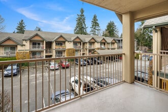 Chelsea Court Apartments in Kenmore, WA - Foto de edificio - Building Photo