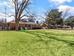 3631 S Hills Ave in Fort Worth, TX - Building Photo - Building Photo