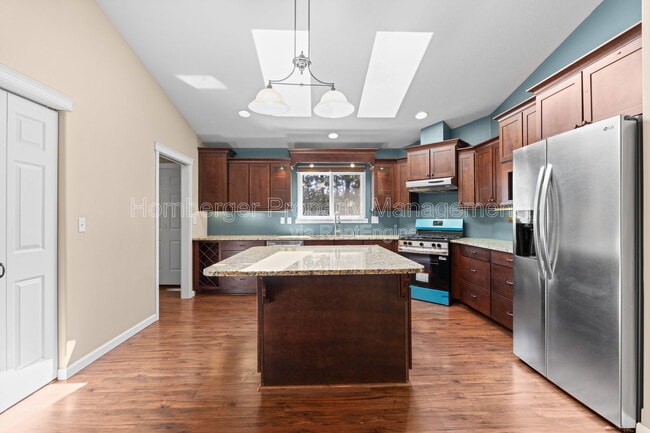 6929 N Country Homes Blvd in Spokane, WA - Building Photo - Building Photo