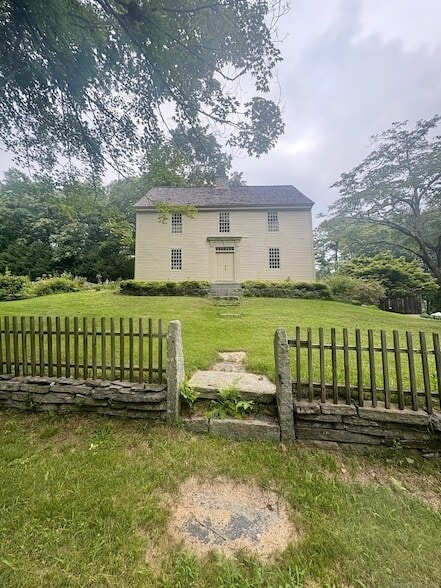 property at 2 Porges Rd
