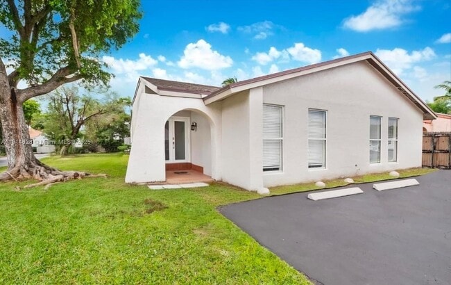 property at 11417 SW 35th Ln