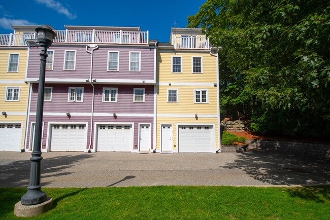 property at 40 Brattle St
