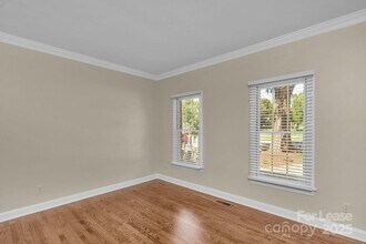 1202 Coachman Dr in Waxhaw, NC - Building Photo - Building Photo