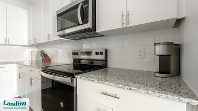 3240 Champion Ring Rd, Unit 1221 in Ft. Myers, FL - Building Photo - Building Photo