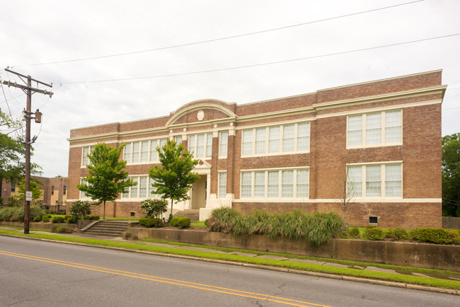 Scott School Apartment Homes in Baton Rouge, LA - Building Photo - Building Photo