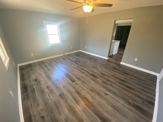 603 Days Rd in Lafayette, TN - Building Photo - Building Photo