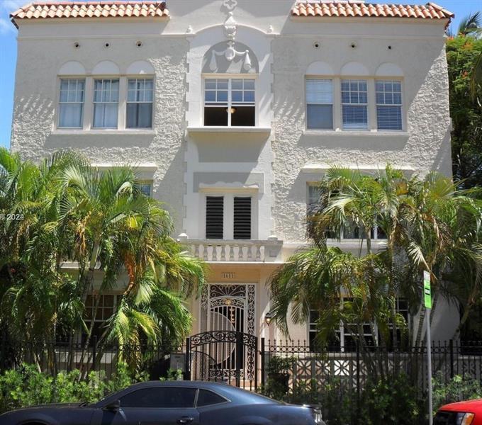 1611 Michigan Ave in Miami Beach, FL - Building Photo