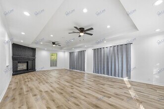 1423 Main St in Kaufman, TX - Building Photo - Building Photo