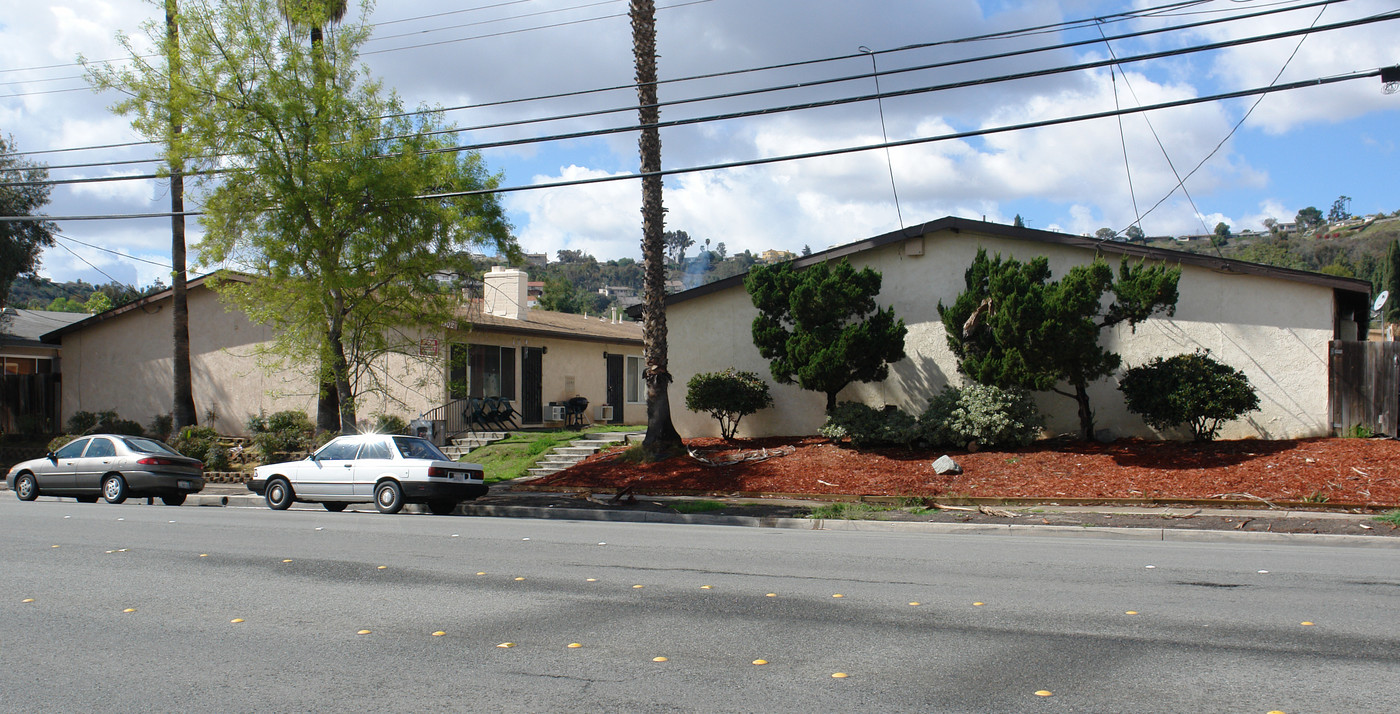 1302 N Cuyamaca St in El Cajon, CA - Building Photo