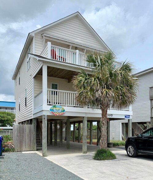 property at 305 N Shore Dr