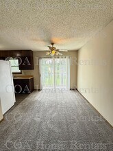 122 N Brunswick St-Unit -D in Wichita, KS - Building Photo - Building Photo