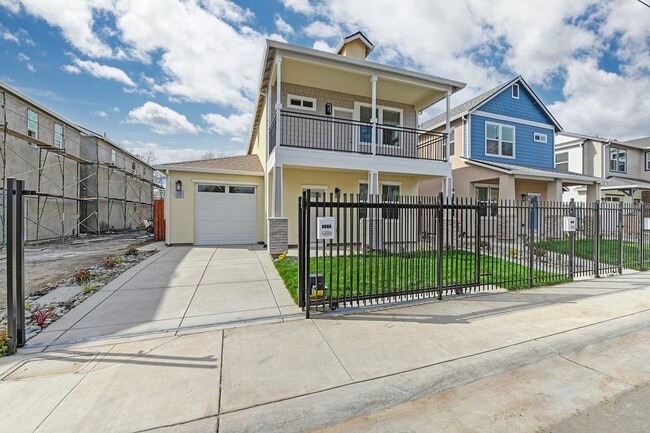 property at 2603 Beaumont St