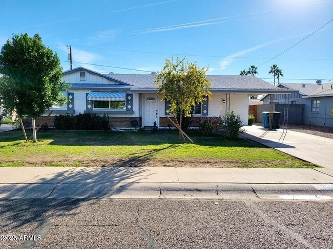3039 W Bloomfield Rd in Phoenix, AZ - Building Photo - Building Photo