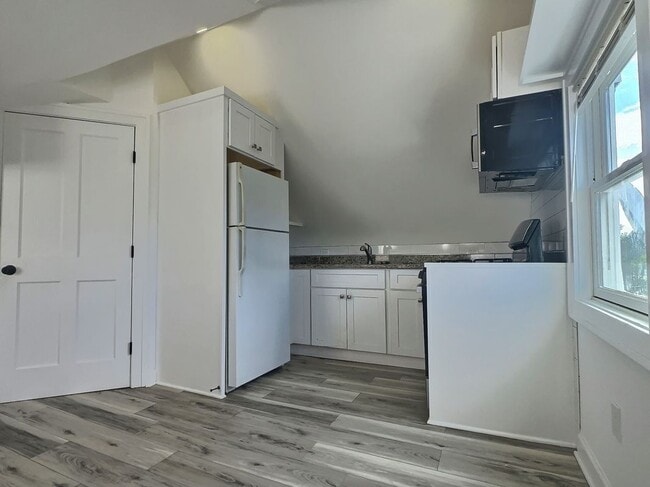 41 Taff Ave in Stamford, CT - Foto de edificio - Building Photo