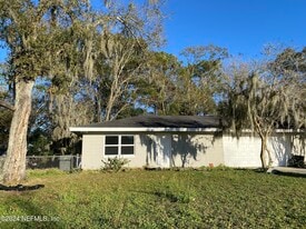 13007 Atomic St in Jacksonville, FL - Building Photo