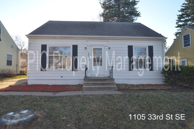 property at 1105 33rd St SE