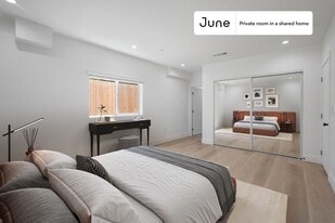 Room in Shared 3 bed/2 bath home in Los Angeles, CA - Building Photo