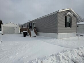 1971 Winter Park Dr in Ankeny, IA - Foto de edificio - Building Photo