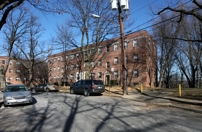 Oak Park Apartments in Washington, DC - Building Photo - Building Photo