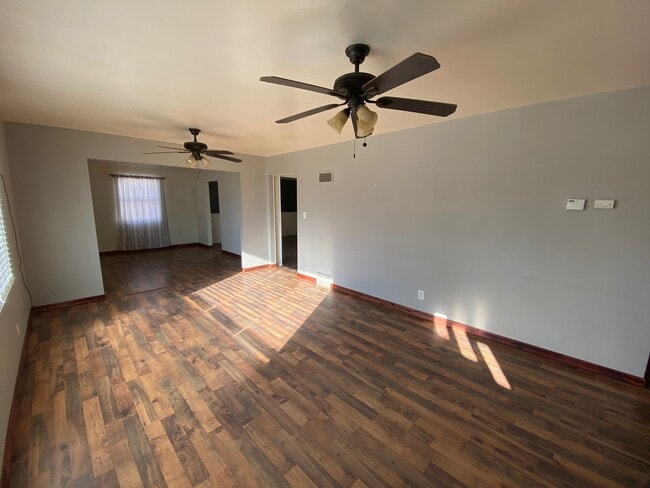 127 El Rancho Dr in Rawlins, WY - Building Photo - Building Photo