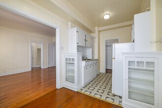 The Chatham in Philadelphia, PA - Building Photo - Interior Photo
