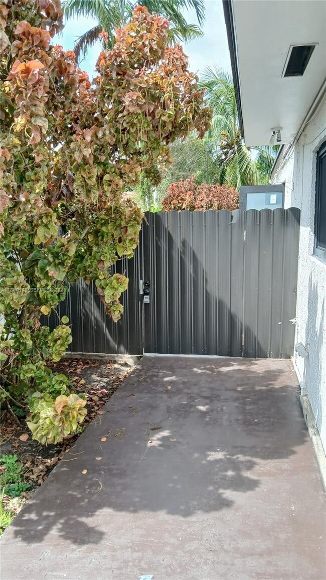 property at 29XX SW 114th Ave