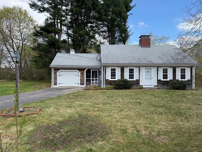 property at 3 Crescent St