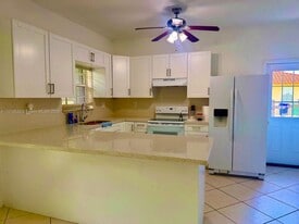 3019 SW 23rd St, Unit 3019 in Miami, FL - Building Photo