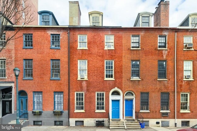 1225 Spruce St in Philadelphia, PA - Building Photo - Building Photo