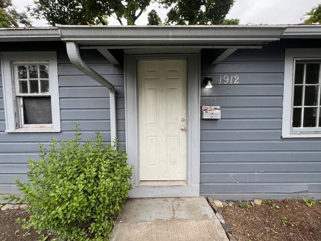 1912 20th St NE in Salem, OR - Building Photo - Building Photo