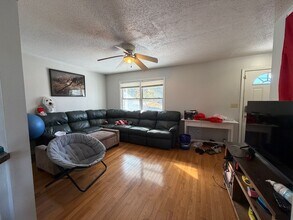 910 N Rogers St in Bloomington, IN - Building Photo - Building Photo