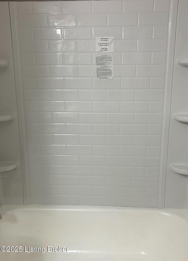 735 Compton St in Louisville, KY - Building Photo - Building Photo