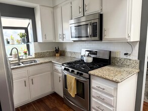 4862 Tiara Dr in Huntington Beach, CA - Building Photo - Building Photo