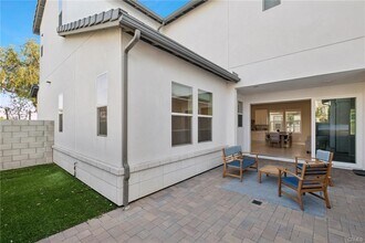 103 Pusan Wy in Irvine, CA - Building Photo - Building Photo