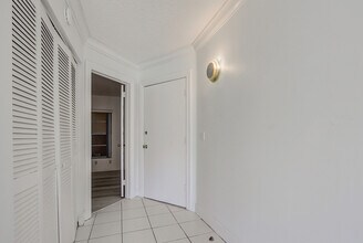 342 Southwind Dr in North Palm Beach, FL - Building Photo - Building Photo