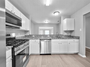 10827 Bradford Way Dr in Houston, TX - Building Photo - Building Photo