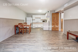 1 Bedroom and 1 bath in Kitchener, ON - Building Photo - Building Photo