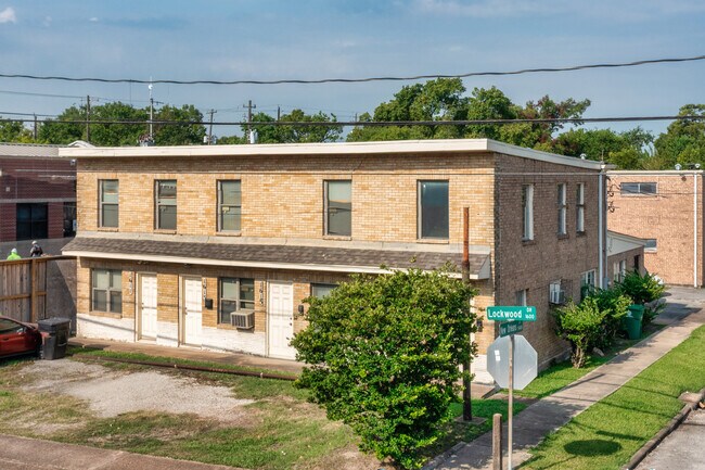Ranch Apartments
