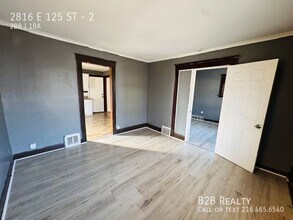2816 E 125th St in Cleveland, OH - Building Photo - Building Photo