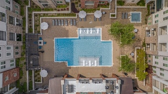 Creekside at Crabtree in Raleigh, NC - Building Photo