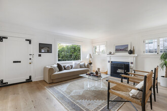 1161 N Fuller Ave, Unit 1161 in West Hollywood, CA - Building Photo - Building Photo