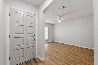 2414 Rutledge St in San Antonio, TX - Building Photo - Building Photo