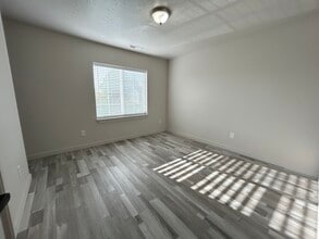 4811 Continental Ln, Unit 201 in Caldwell, ID - Building Photo - Building Photo