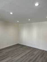 5529 Fulcher Ave in Los Angeles, CA - Building Photo - Building Photo