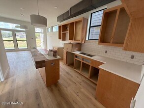 1120 S Washington St in Lafayette, LA - Building Photo - Building Photo