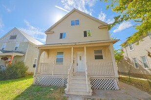 620 1st Ave in Silvis, IL - Building Photo