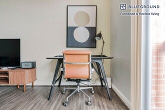 4835 Cordell Ave in Bethesda, MD - Building Photo - Building Photo