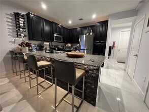 10910 SW 232nd Terrace in Princeton, FL - Building Photo - Building Photo