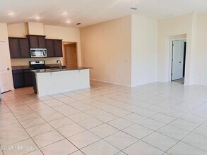 75163 Nassau Station Wy in Yulee, FL - Building Photo - Building Photo